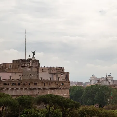 Vatican S&g 6 Sleeps Walk Everywhere *