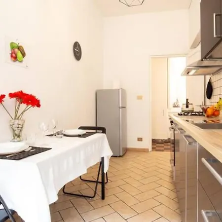 Apartment Vatican S&g 6 Sleeps Walk Everywhere Rome