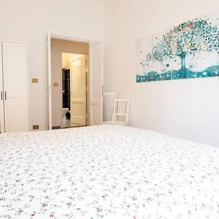 Vatican S&g 6 Sleeps Walk Everywhere Apartment
